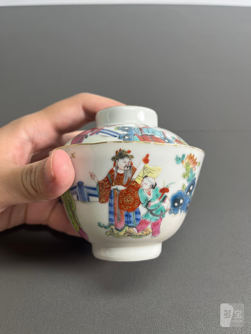 清道光  粉彩“十二花神”图盖碗 - 图3